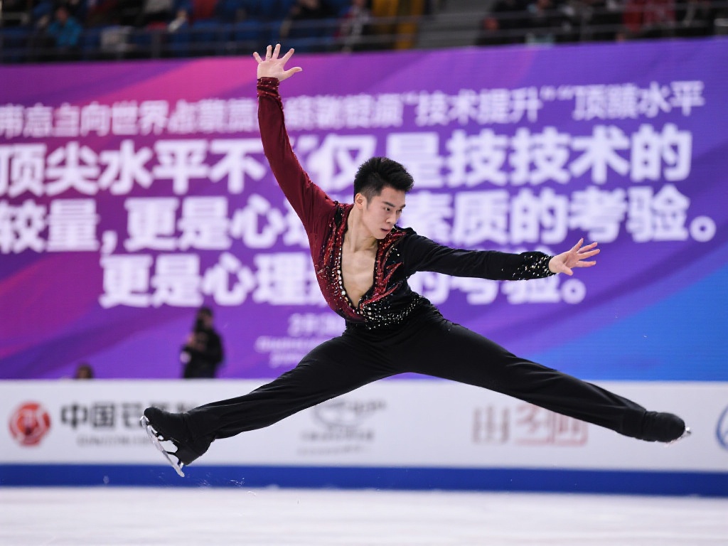 佟健：中国花滑需努力追赶世界顶尖水平