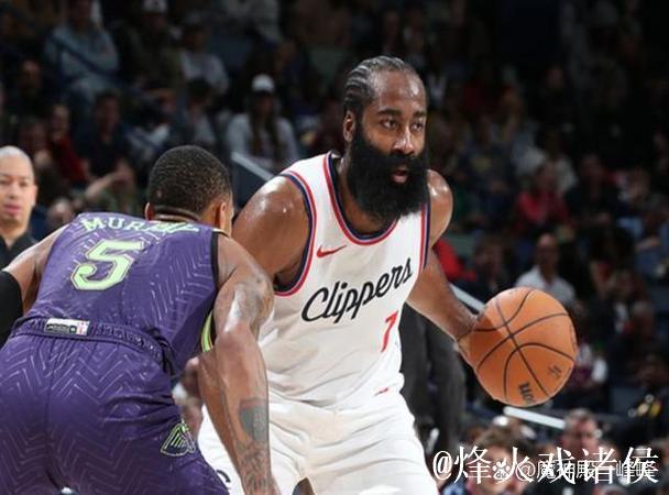 快船主场低迷!8连败延续,上次赢球追溯至11月初胜鹈鹕 快船主场低迷!8连败延续,上次赢球追溯至11月初胜鹈鹕