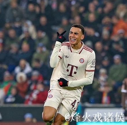 孔帕尼：穆西亚拉即将回归，期待雅克松前往非洲